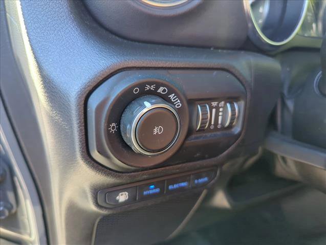 Used 2022 Jeep Wrangler Unlimited Rubicon 4xe image 26