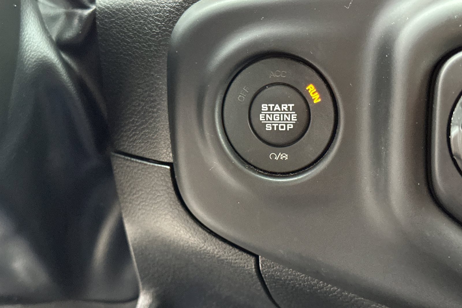 Used 2023 Jeep Wrangler Unlimited Rubicon image 23