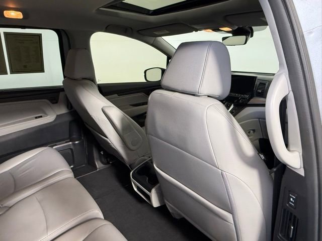 Used 2023 Honda Odyssey EX-L image 41