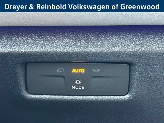 New 2026 Volkswagen Tiguan SE R-Line image 16