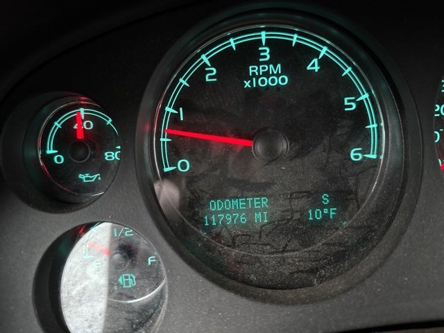 Used 2013 Chevrolet Suburban LTZ image 23