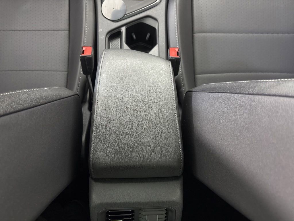 Used 2020 Volkswagen Tiguan SE R-Line image 26