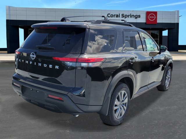 New 2025 Nissan Pathfinder SV image 5