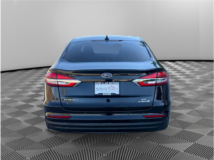 Used 2019 Ford Fusion SE FWD image 5