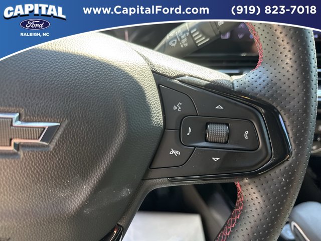Used 2025 Chevrolet Trax RS w/ Driver Confidence Package FWD image 23