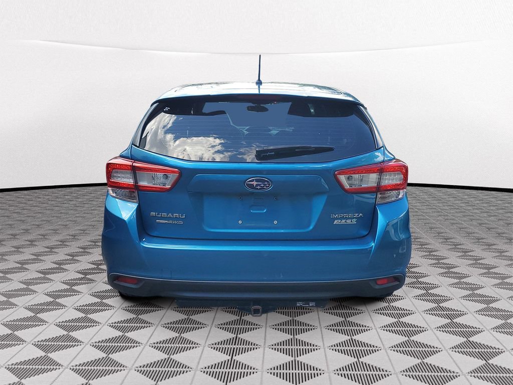 Used 2017 Subaru Impreza 2.0i AWD/4WD image 5
