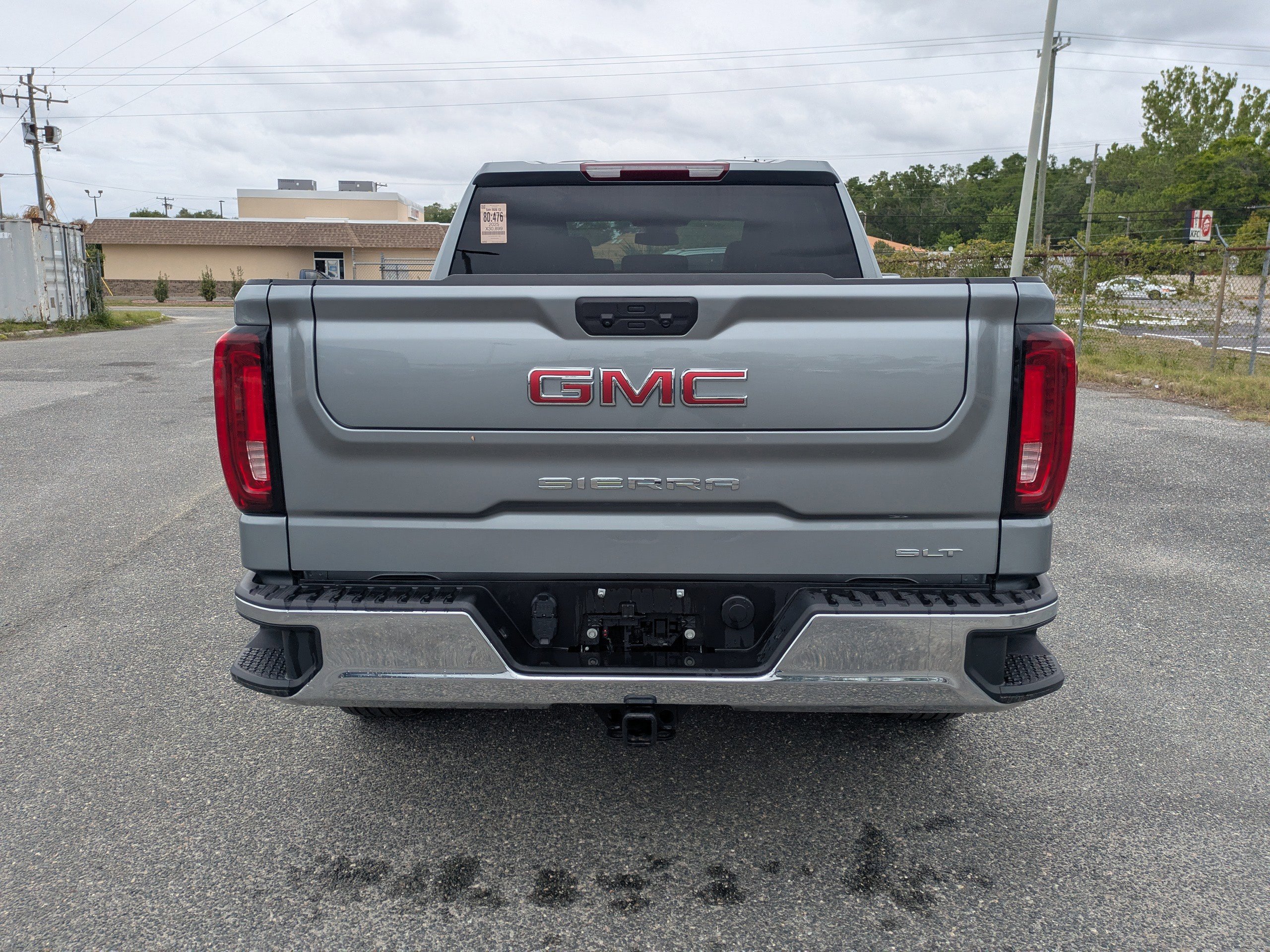 Certified 2025 GMC Sierra 1500 SLT AWD/4WD image 4