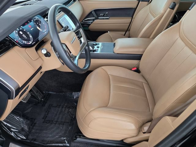 Used 2023 Land Rover Range Rover SE AWD/4WD image 2