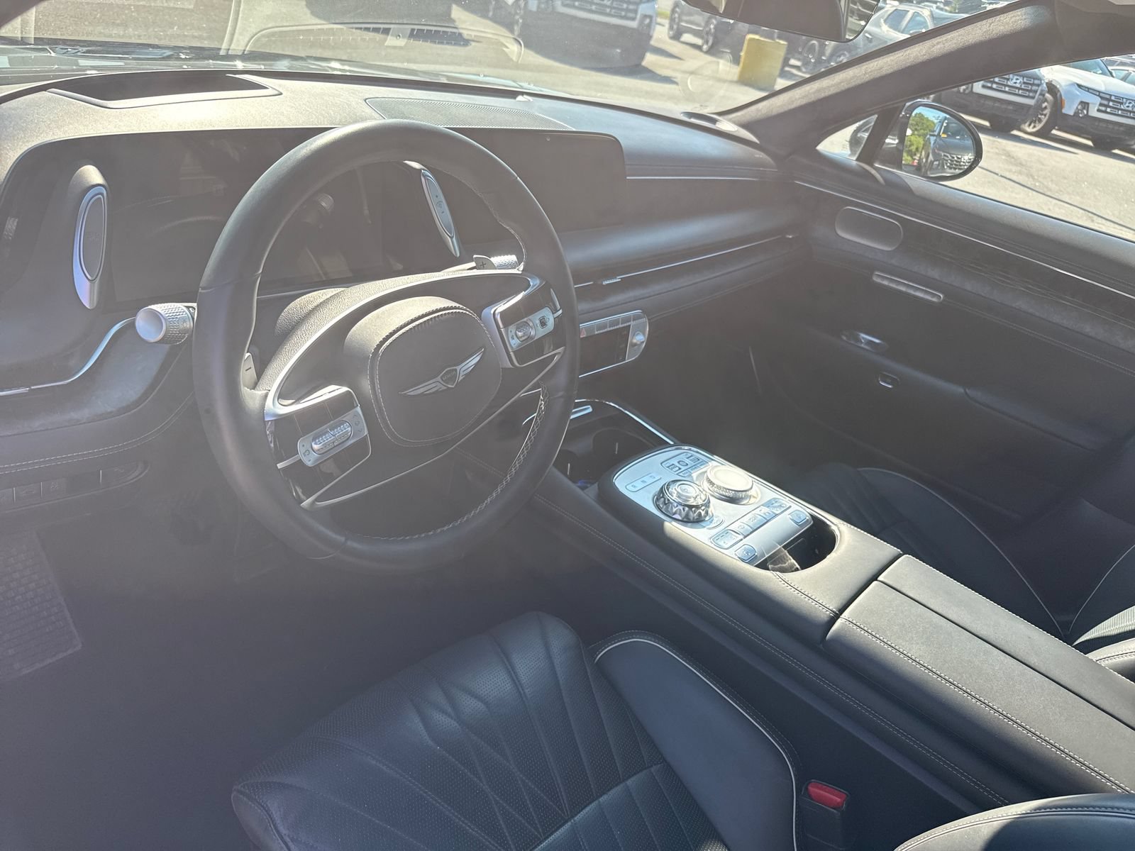 Used 2024 Genesis G90 3.5T AWD/4WD image 11