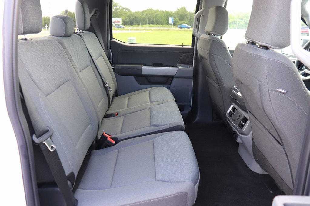 Used 2025 Ford F150 Lightning XLT image 19