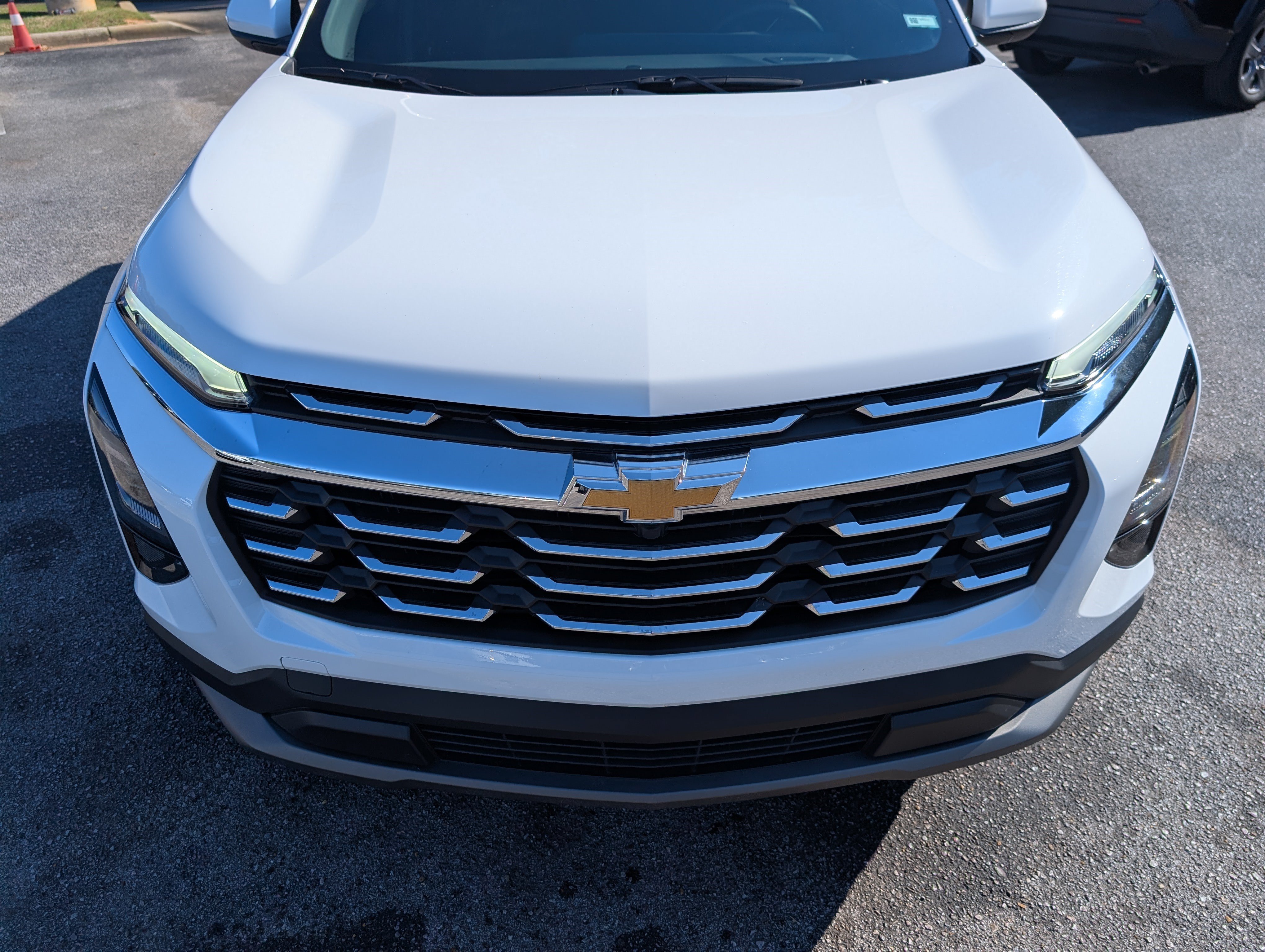 Used 2026 Chevrolet Equinox LT FWD image 12