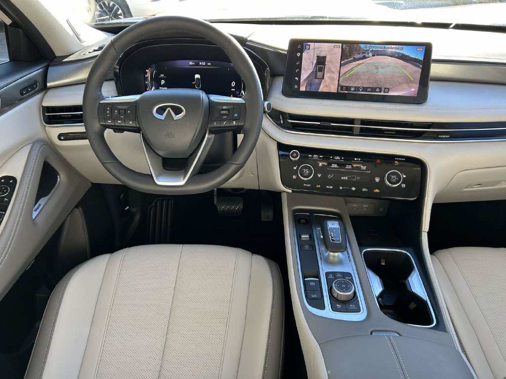 Used 2026 INFINITI QX60 Luxe w/ Family Package AWD/4WD image 12