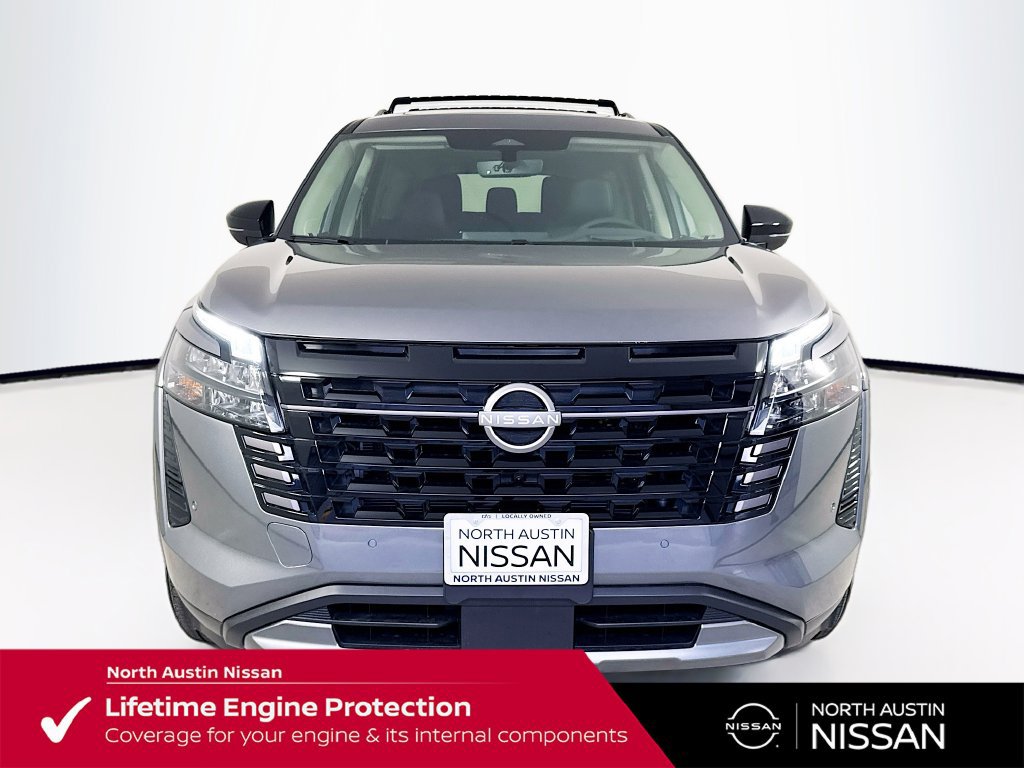 New 2026 Nissan Pathfinder Platinum FWD image 3