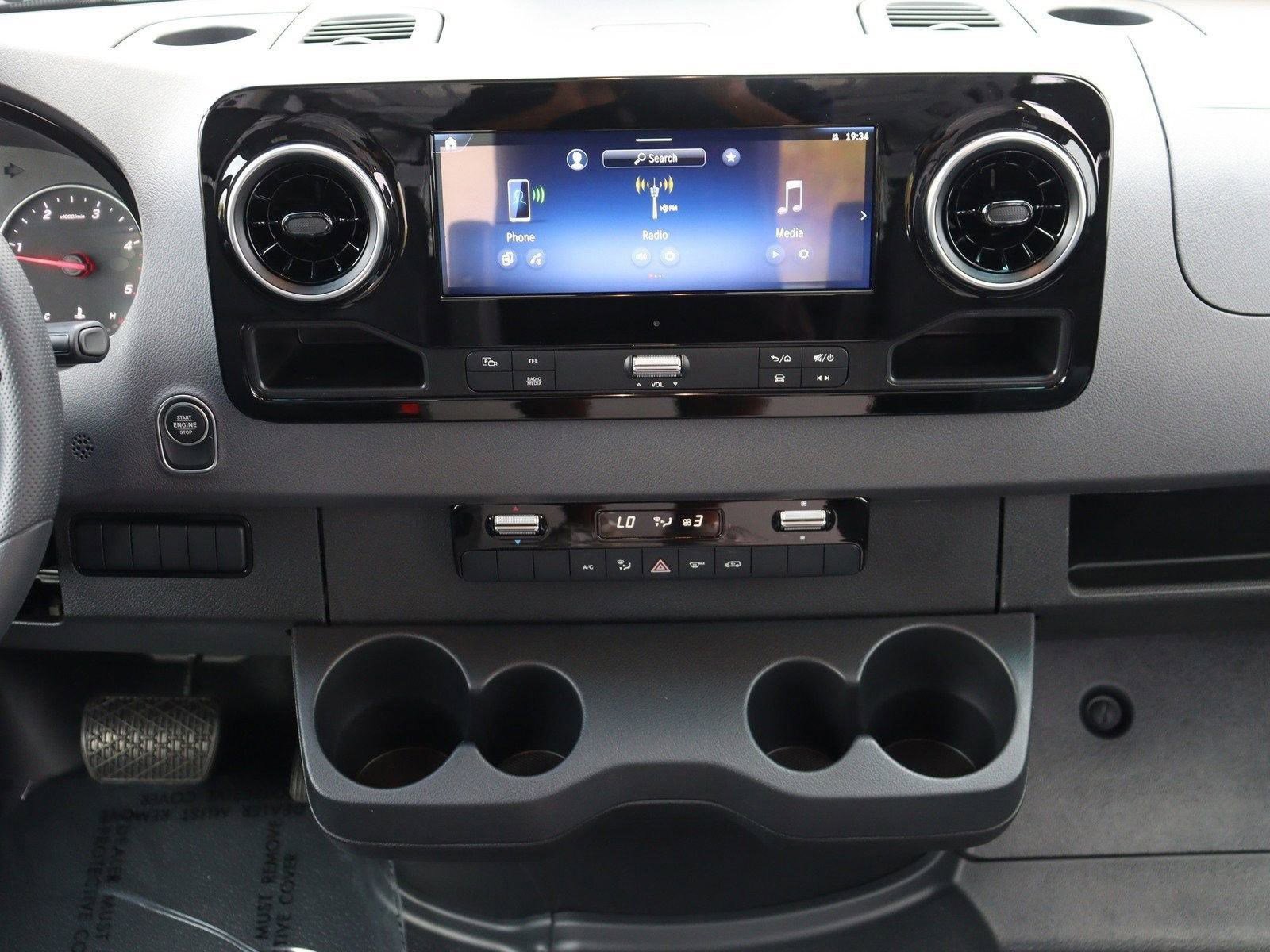 New 2025 Mercedes-Benz Sprinter 2500 image 33