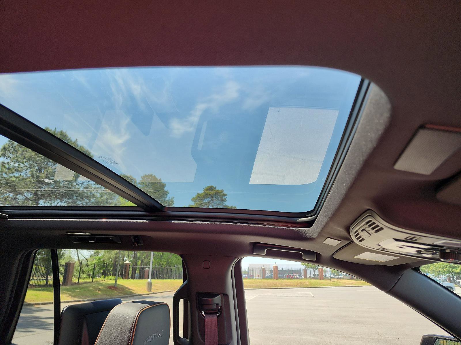 New 2026 GMC Yukon AT4 w/ AT4 Premium Plus Package image 7