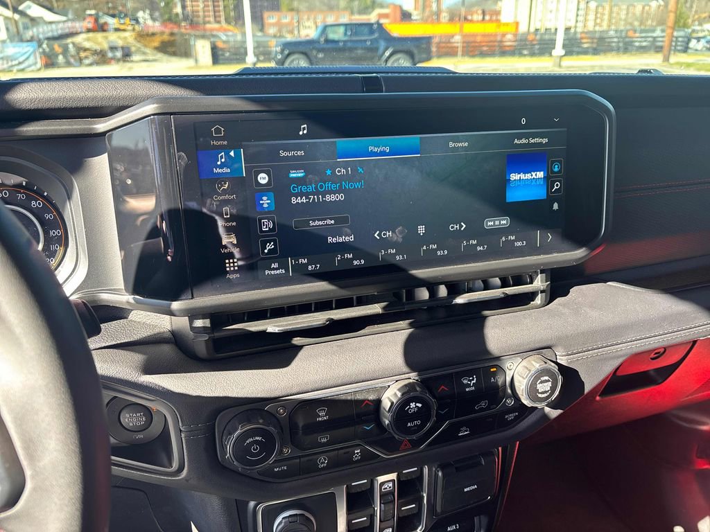 Used 2024 Jeep Wrangler Unlimited Rubicon image 15