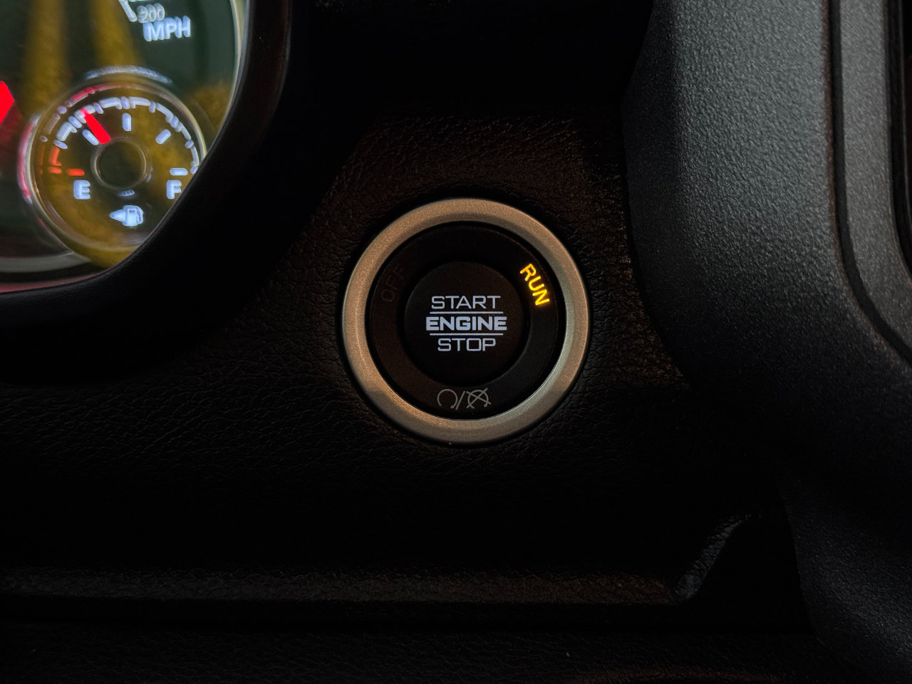 Used 2024 RAM 2500 Tradesman w/ Chrome Appearance Group image 27