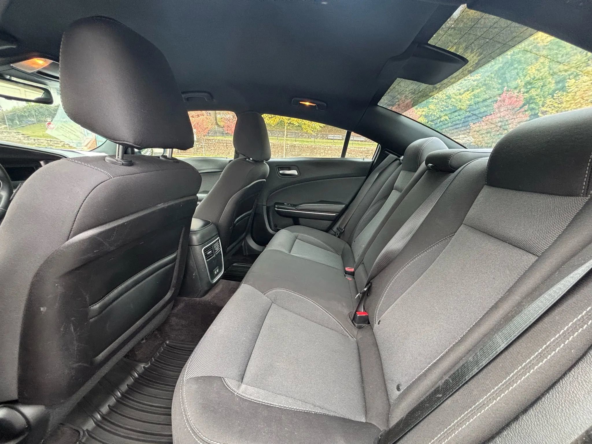 Used 2017 Dodge Charger SE w/ Popular Equipment Group image 19