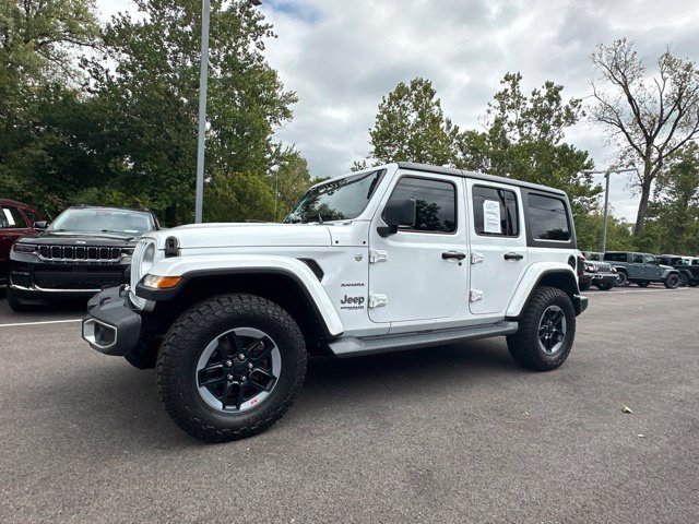 Used 2018 Jeep Wrangler Unlimited Sahara w/ Cold Weather Group AWD/4WD image 23