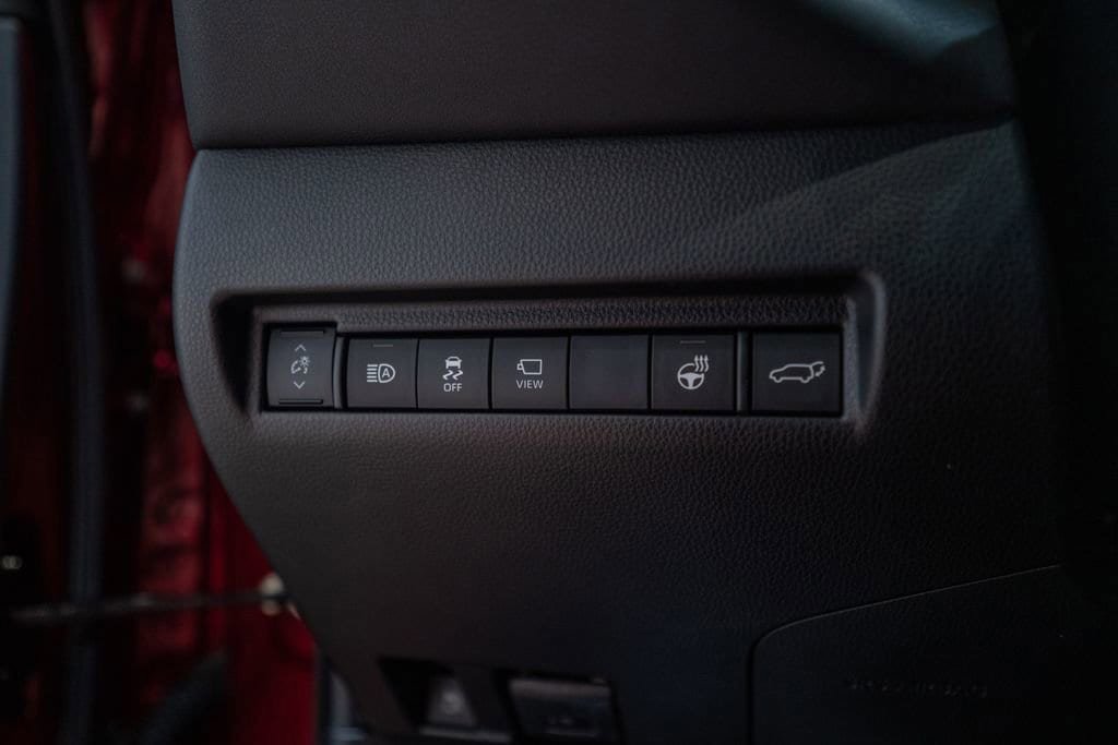 Used 2021 Toyota Venza Limited w/ Advanced Technology Package AWD/4WD image 24