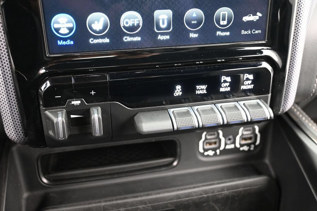 Used 2020 RAM 2500 Limited AWD/4WD image 14