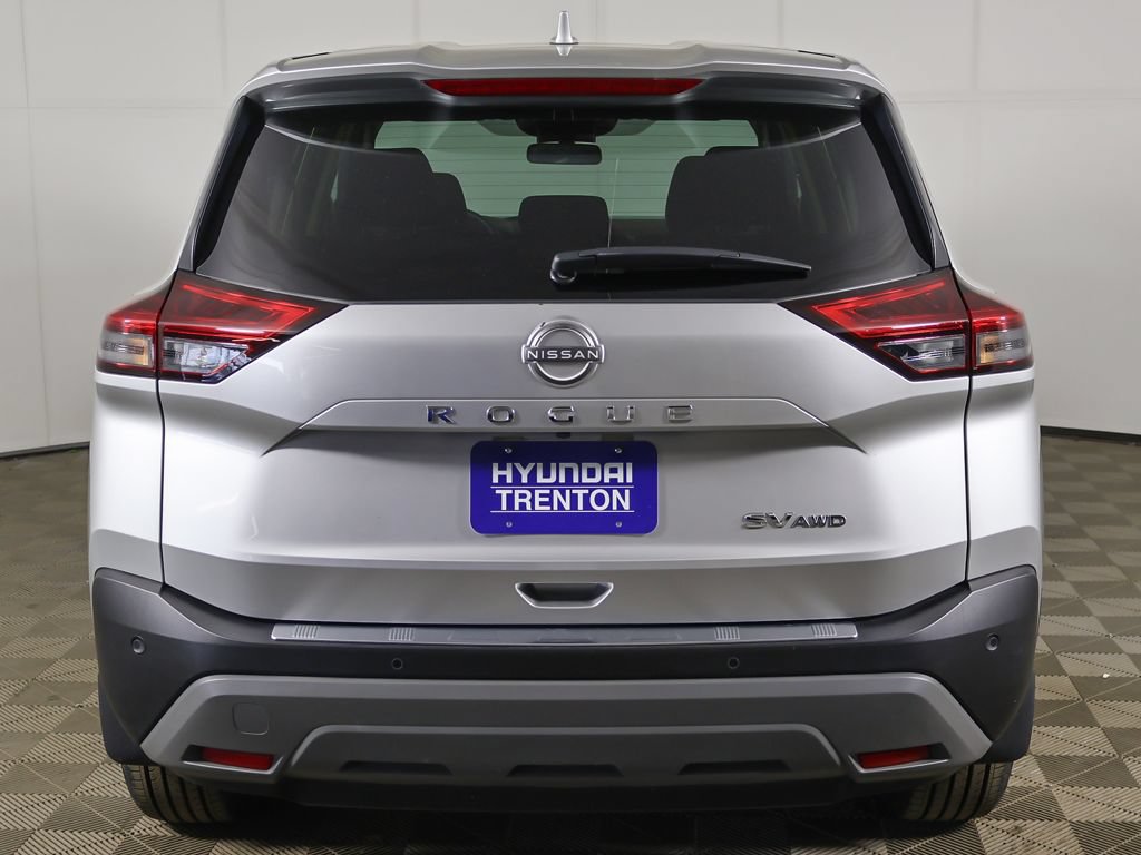 Used 2023 Nissan Rogue SV AWD/4WD image 10