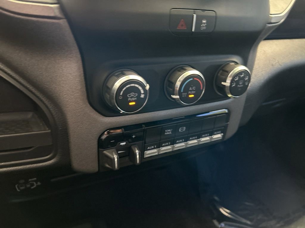 Used 2024 RAM 3500 Tradesman w/ Chrome Appearance Group image 43