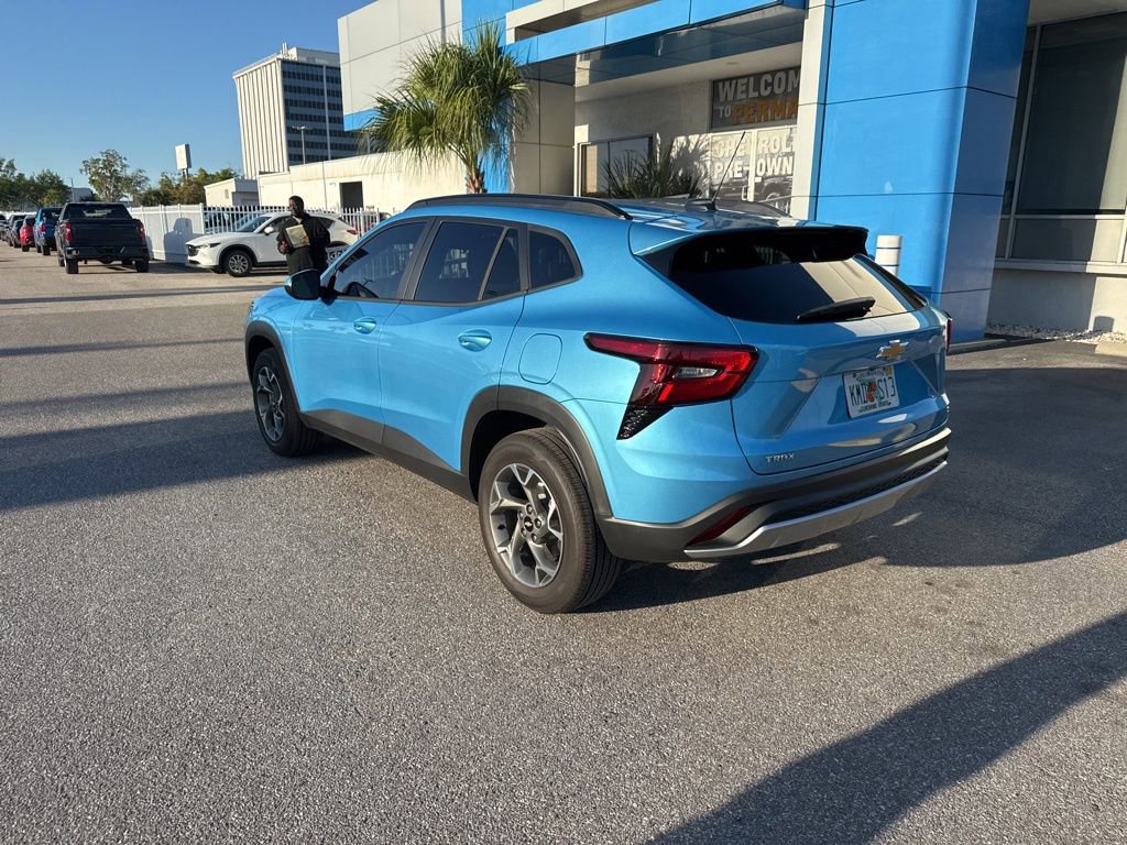 Used 2026 Chevrolet Trax LT image 10