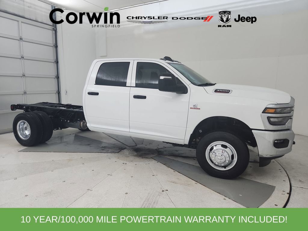 New 2026 RAM 3500 Tradesman w/ Chrome Appearance Group A AWD/4WD 360° Tour