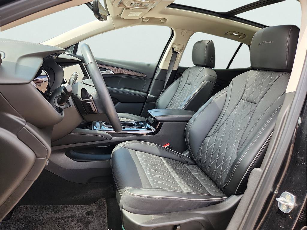 Used 2023 Buick Envision Avenir FWD image 14
