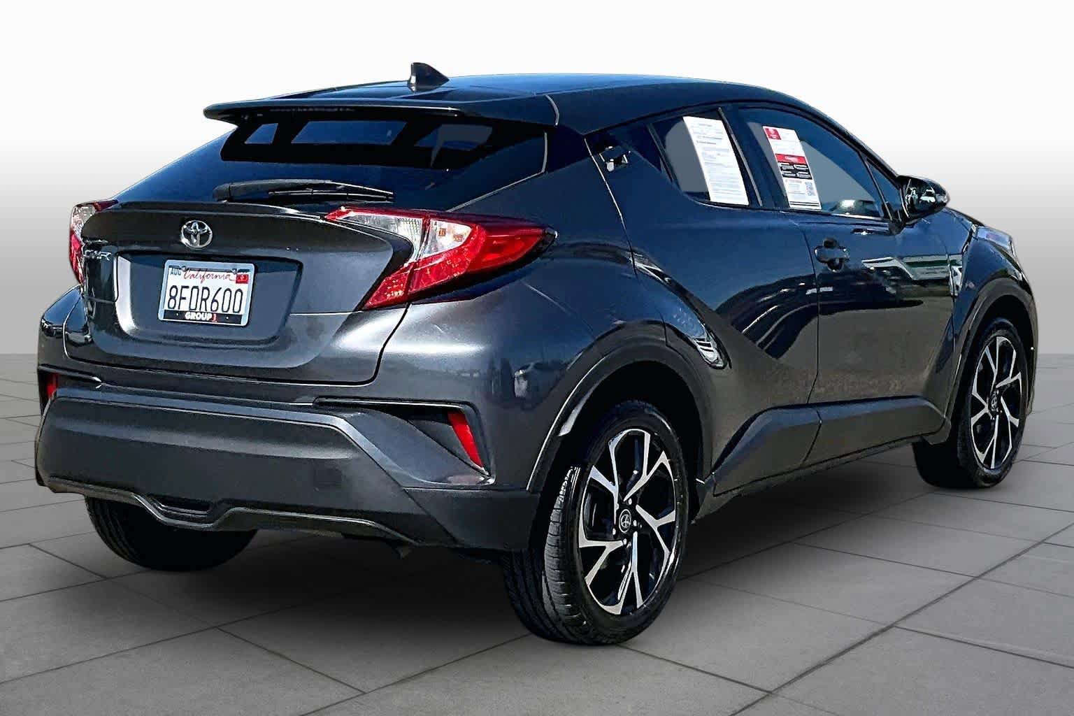 Used 2018 Toyota C-HR XLE FWD image 12