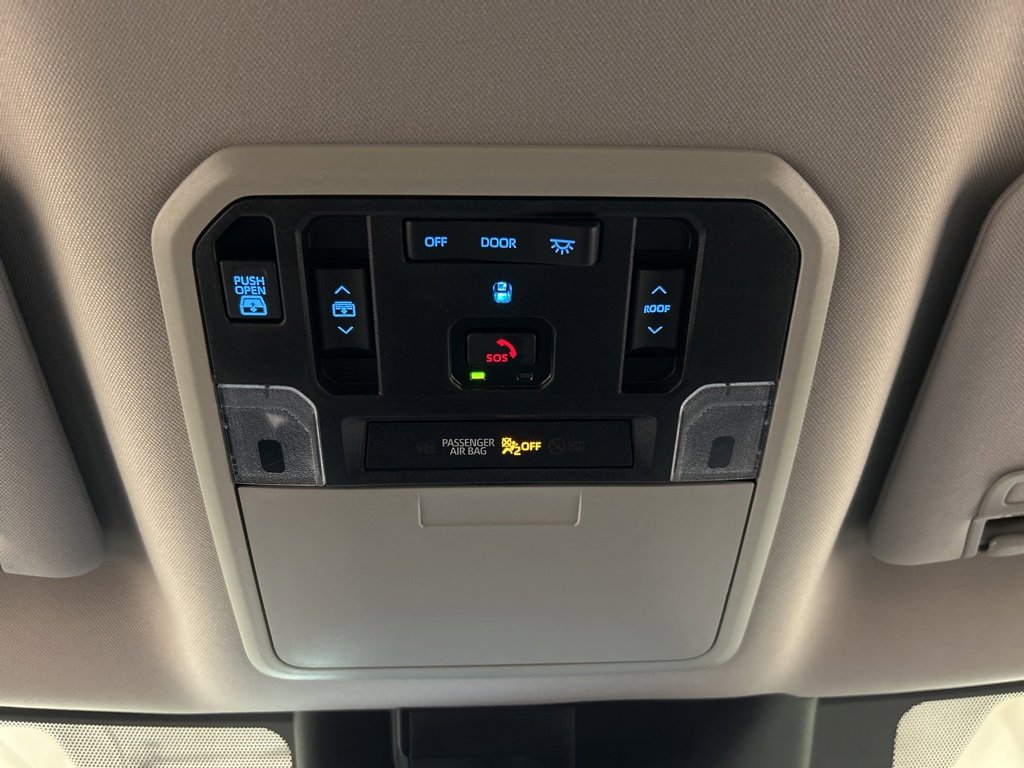 Used 2024 Toyota Tundra Limited image 28