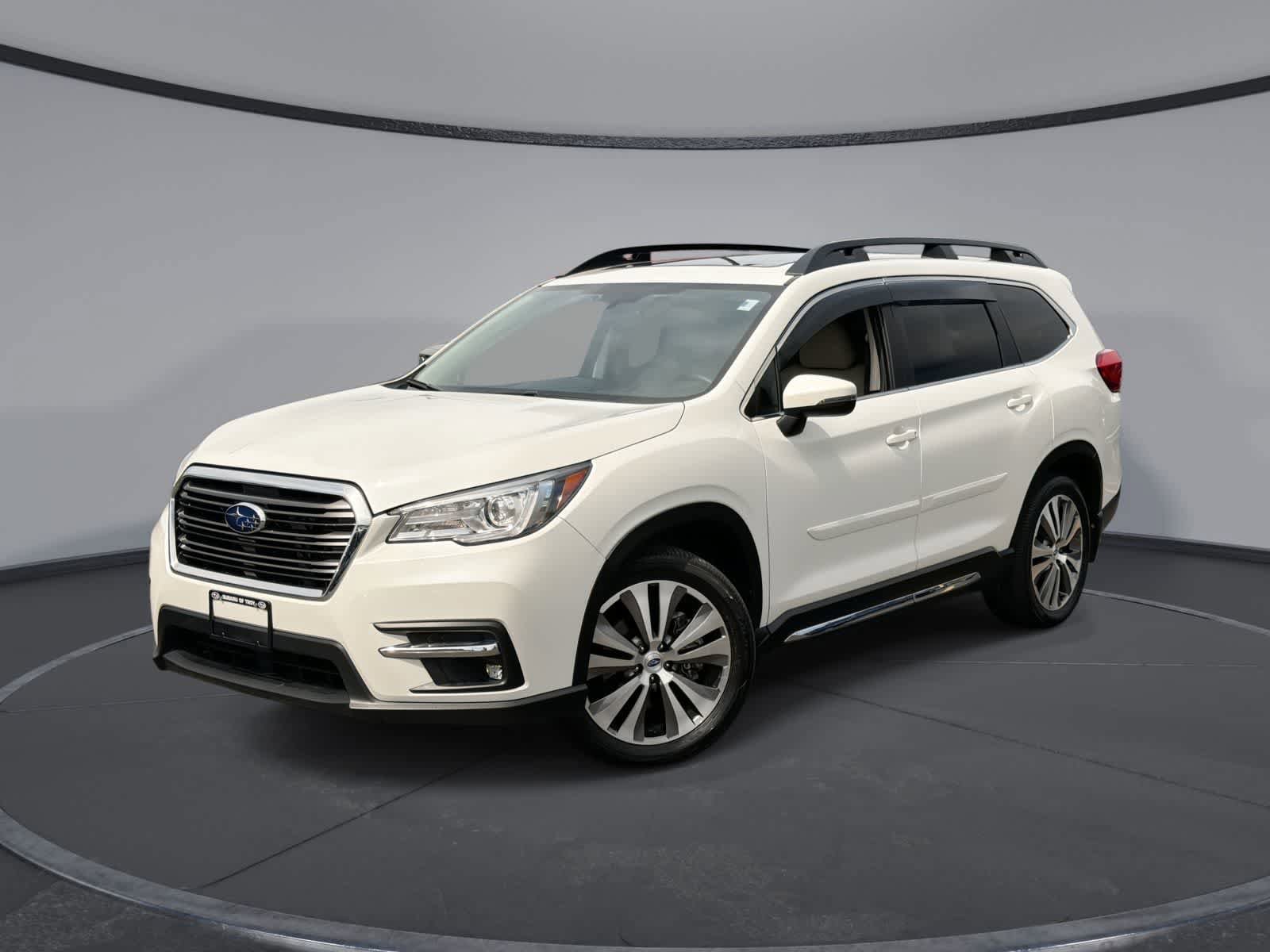 Certified 2022 Subaru Ascent Limited w/ Technology Package AWD/4WD image 1