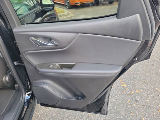 Used 2025 Chevrolet Blazer LT image 32