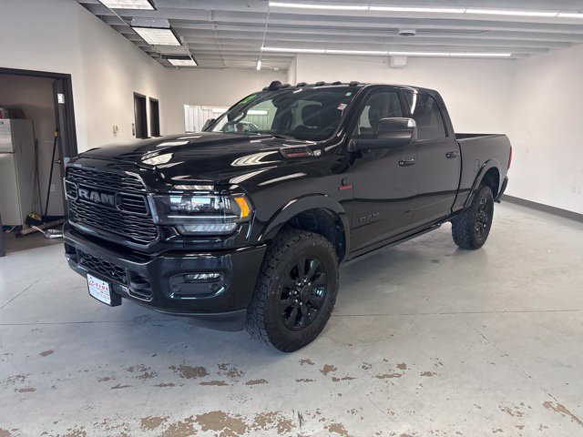 Used 2022 RAM 2500 Limited w/ Night Edition AWD/4WD image 3