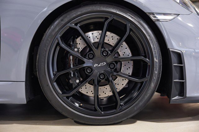 Used 2023 Porsche 718 Cayman GT4 w/ Chrono Package image 33