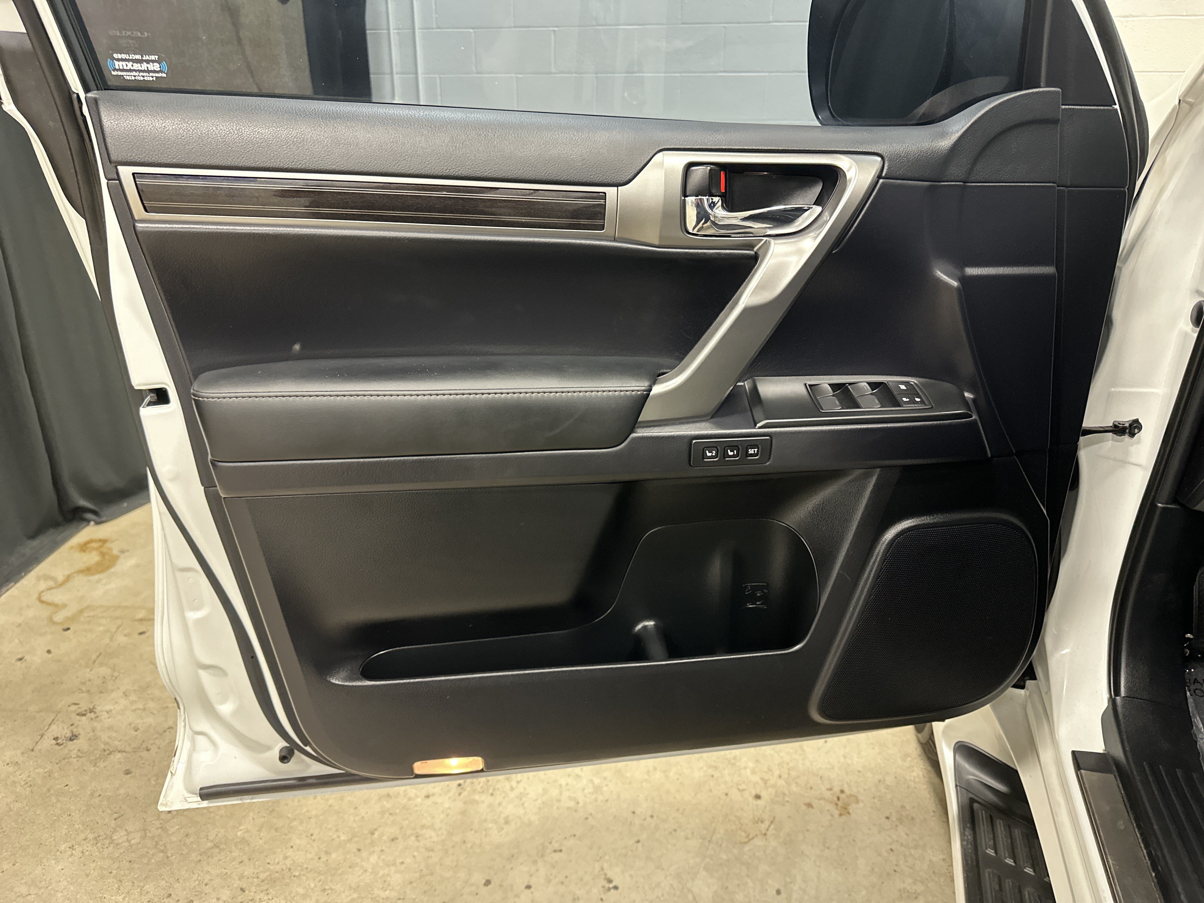Certified 2023 Lexus GX 460 Premium w/ Premium Package AWD/4WD image 15