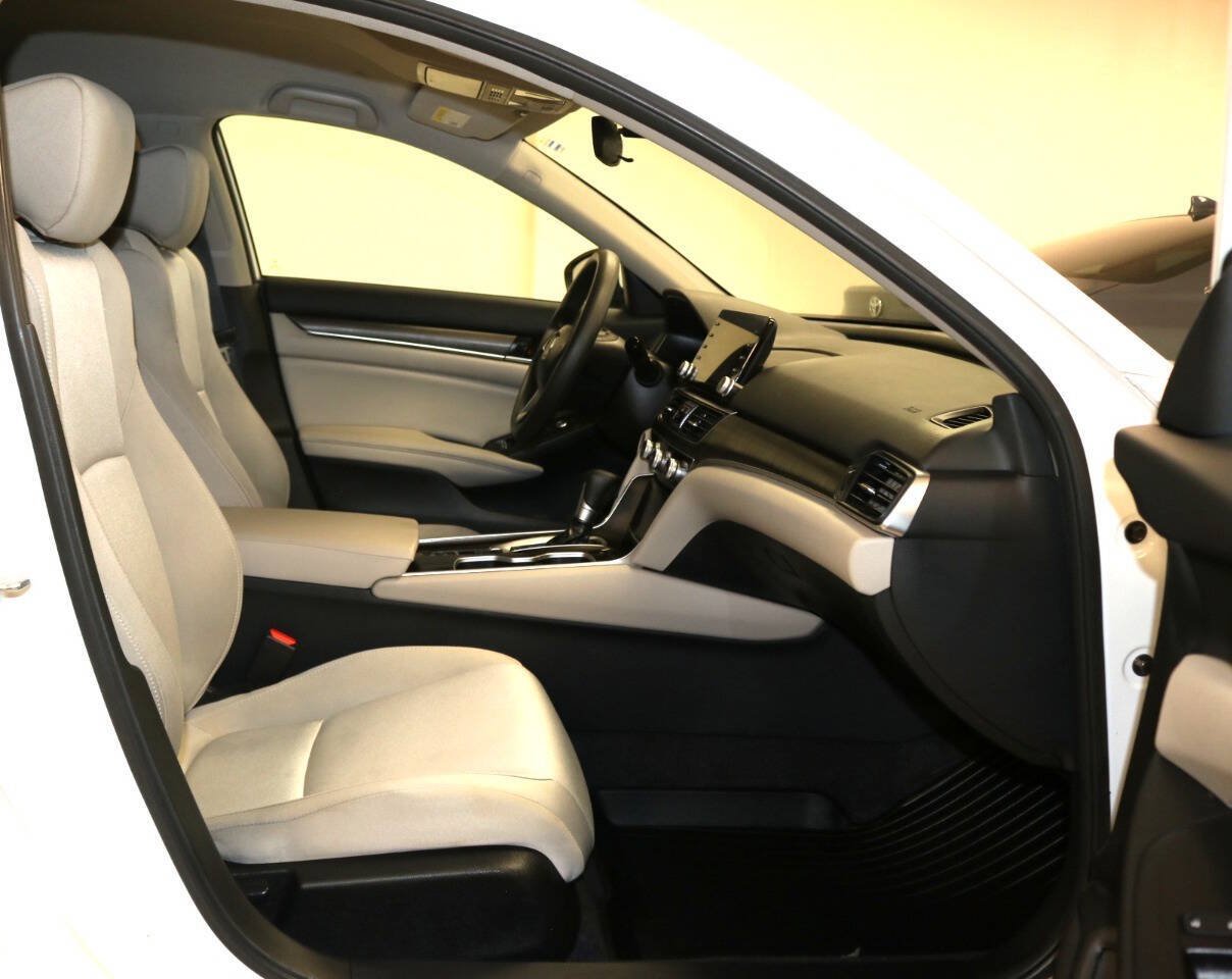 Used 2022 Honda Accord LX image 18