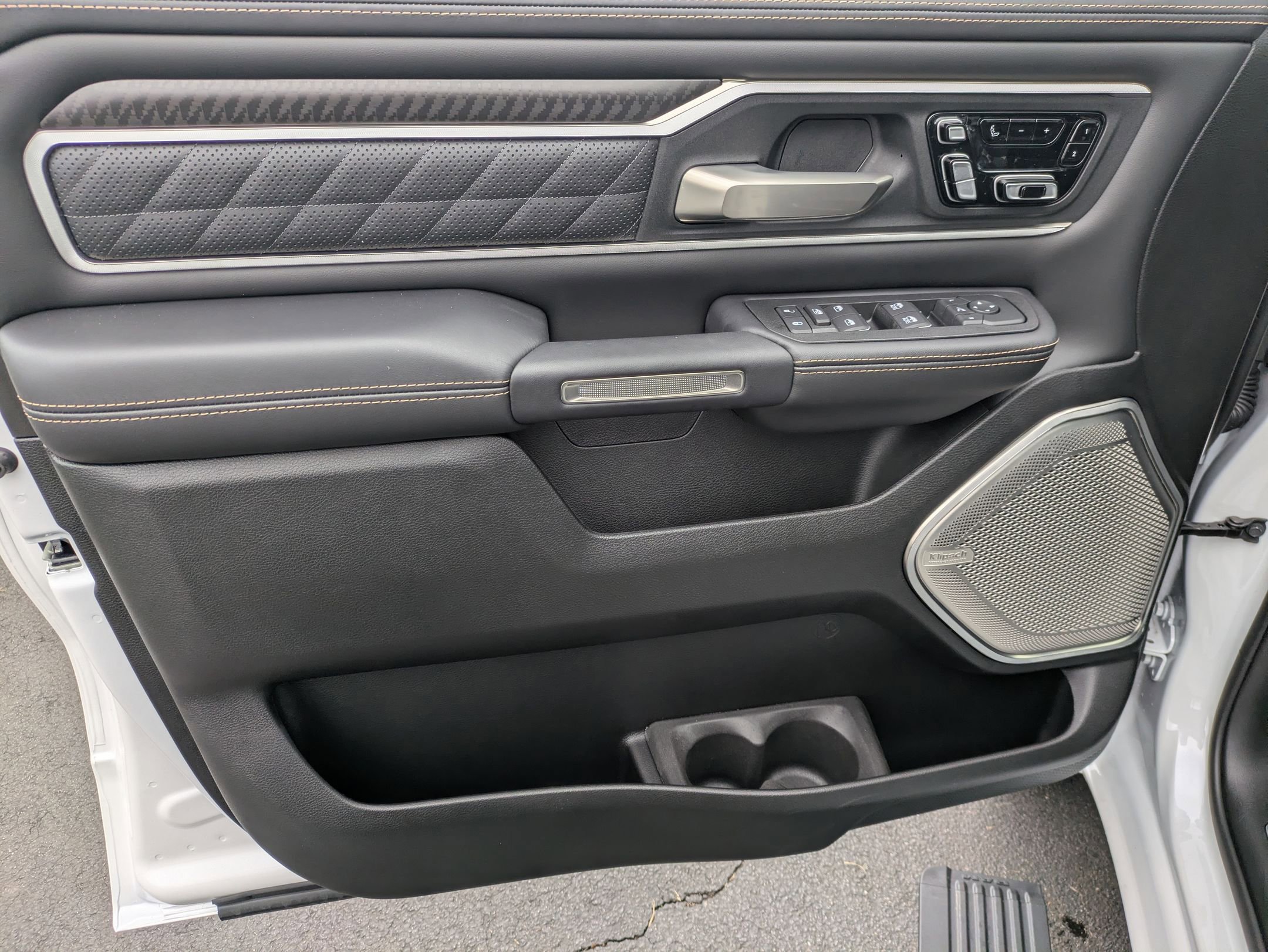 New 2026 RAM 1500 Tungsten w/ Trailer Tow Group AWD/4WD image 10