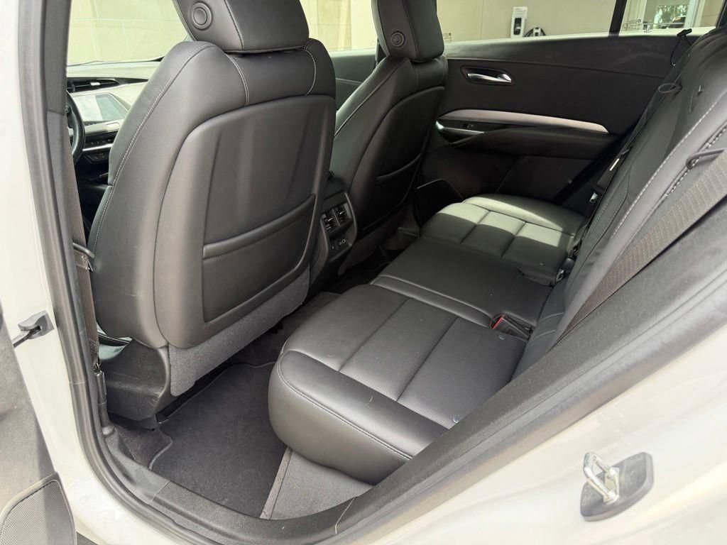 Used 2020 Cadillac XT4 Premium Luxury FWD image 10