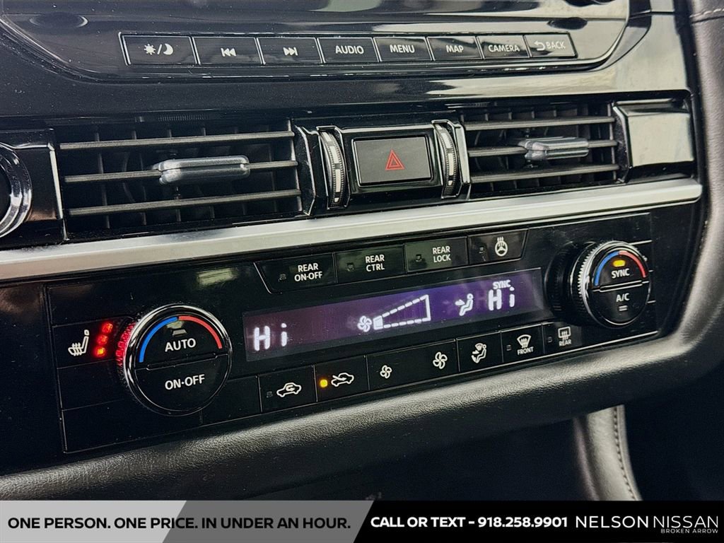 Certified 2025 Nissan Pathfinder SL image 16