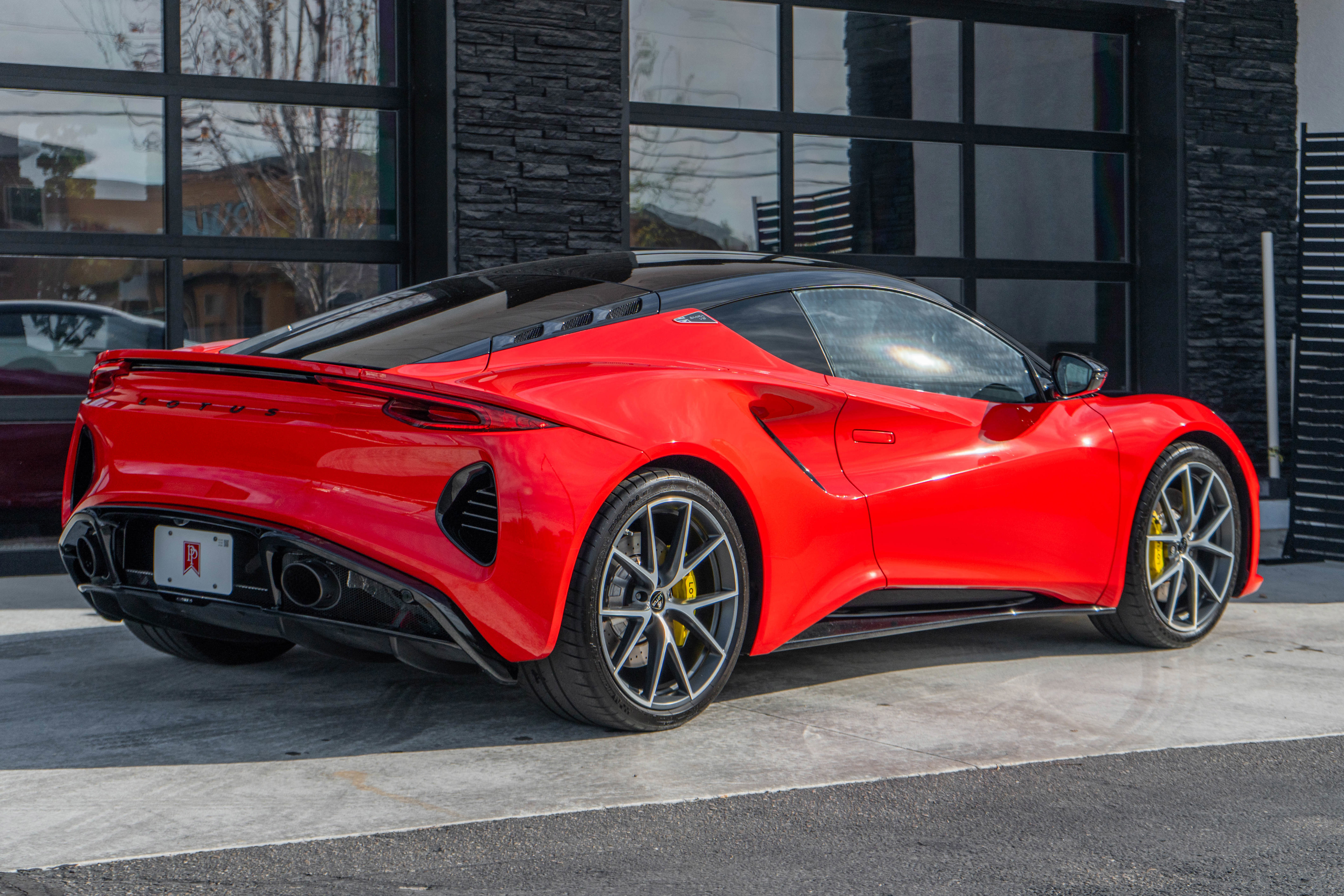 Used 2025 Lotus Emira image 10