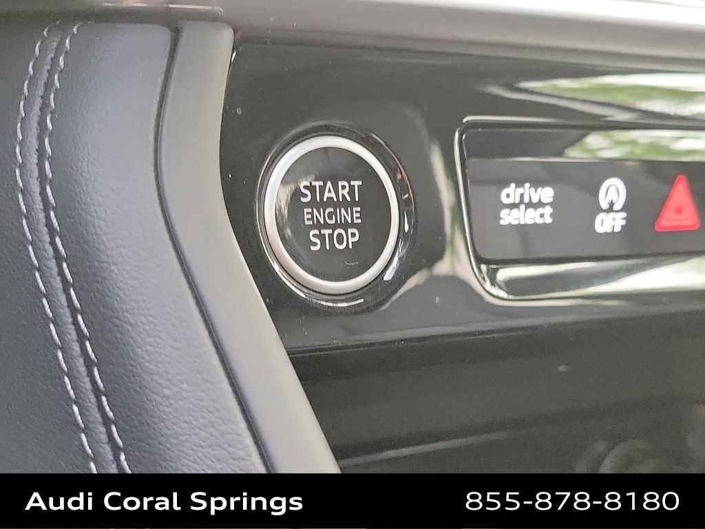 Certified 2025 Audi Q5 Premium w/ Convenience Package AWD/4WD image 27