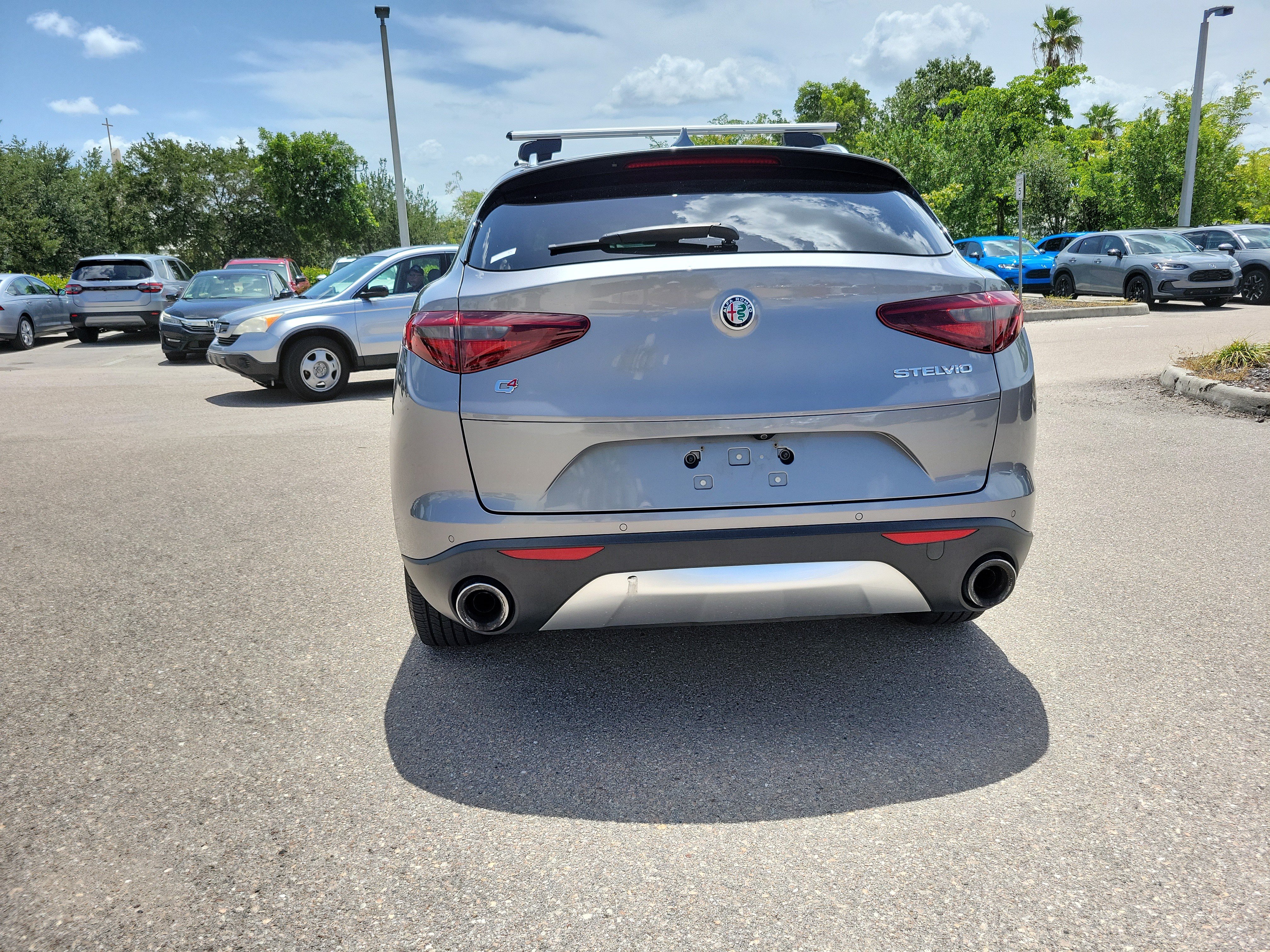 Used 2018 Alfa Romeo Stelvio Ti AWD/4WD image 5