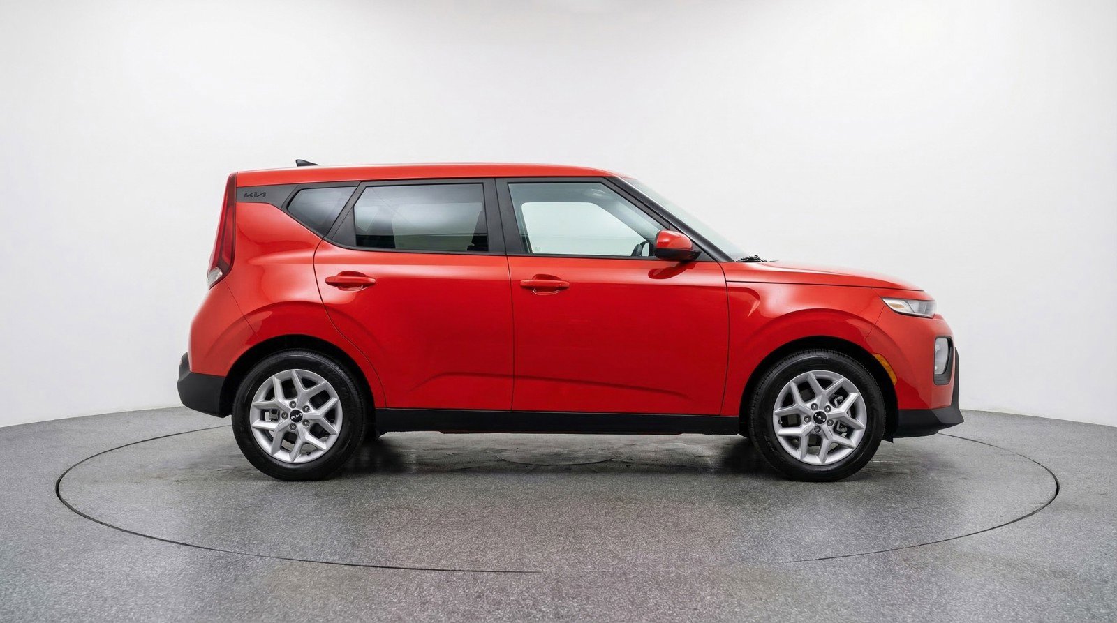 Used 2025 Kia Soul LX w/ LX Technology Package image 11