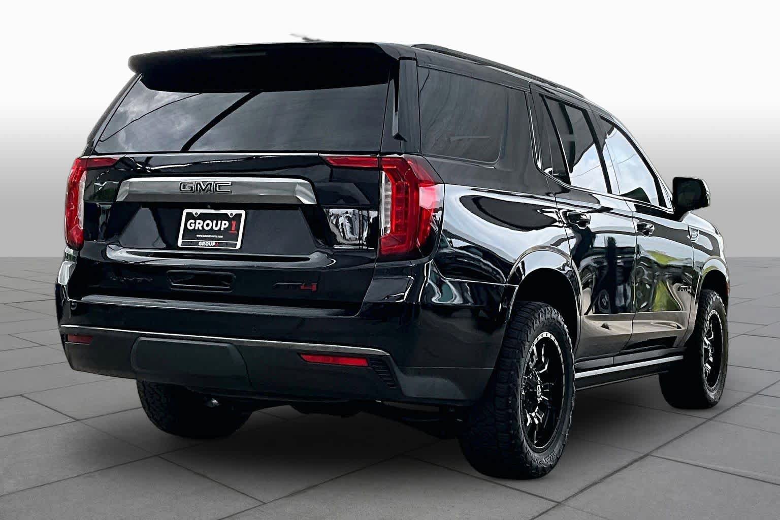 Used 2021 GMC Yukon AT4 w/ AT4 Premium Plus Package AWD/4WD image 13