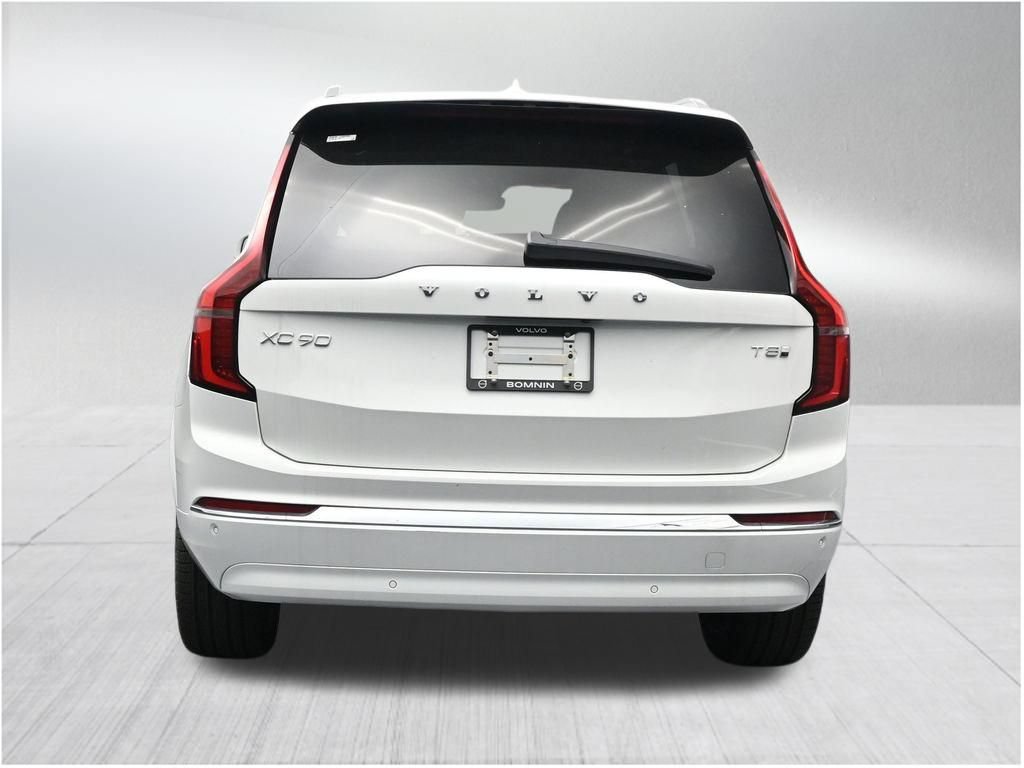 New 2026 Volvo XC90 T8 Plus w/ Protection Package Premier AWD/4WD image 4