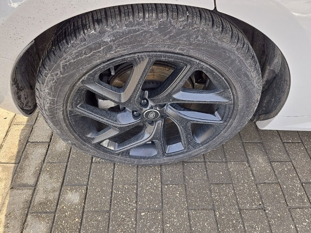 Used 2025 Land Rover Range Rover Sport Dynamic SE image 12