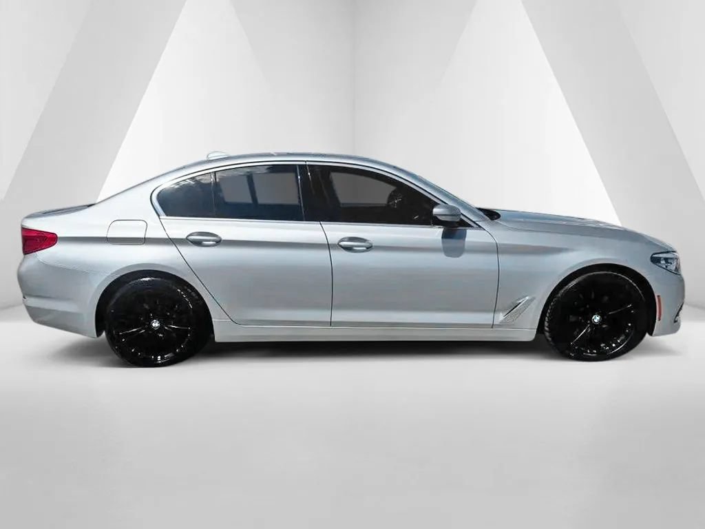 Used 2019 BMW 530i xDrive w/ Convenience Package AWD/4WD image 8