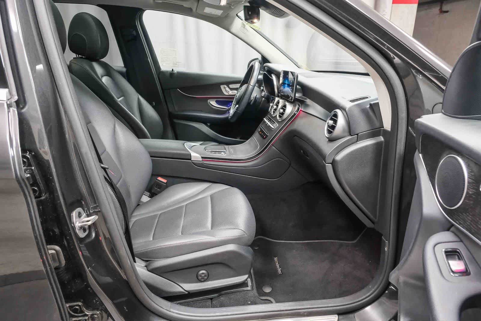Certified 2022 Mercedes-Benz GLC 300 image 22